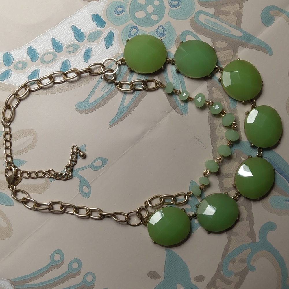 VINTAGE Soft Green STATEMENT Necklace w/ faceted Embellishments & gold tones